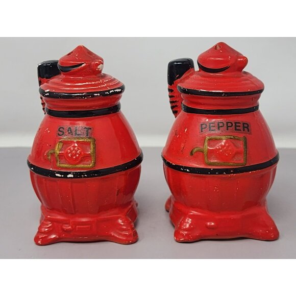 Vintage Red Barrel & White Floral‎ Teapot Salt & Pepper Shakers Set Japan - Picture 6 of 13